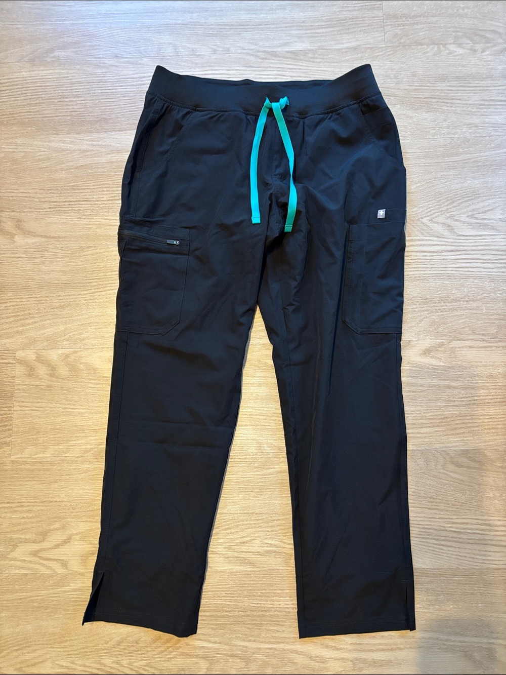 FIGS Women’s M Petite Yola Mesh Lined Scrub Pants Black PO 4193